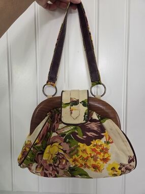 Floral Canvas Wooden-Frame Shoulder Bag - Cream & Brown